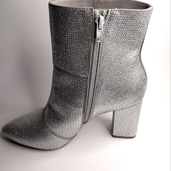 New MADDEN NYC Shiny Silver boots - Picture 4 of 4